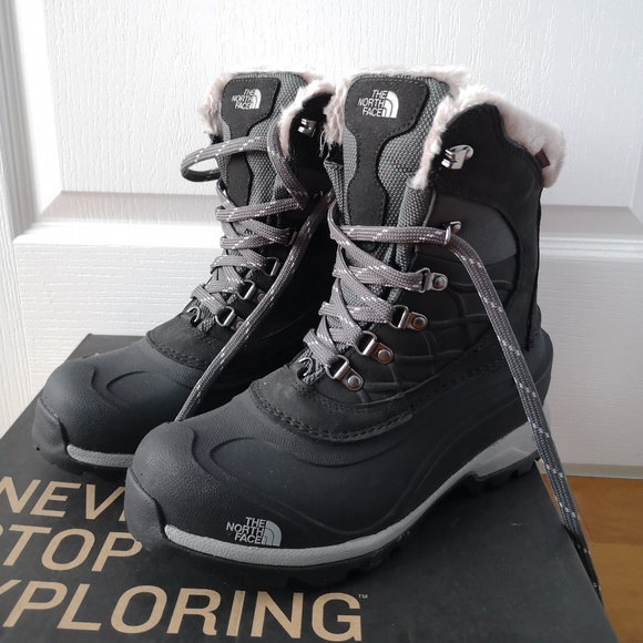 *SOLD* The North Face Winter boots Chilkat 400 - Picture 1 of 7